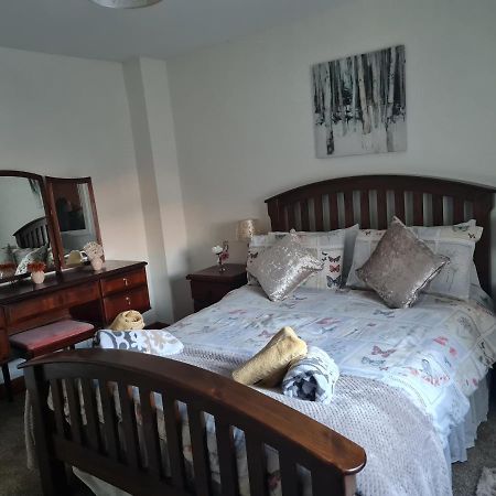 ストラベーン Comfy Quiet Town Houseヴィラ エクステリア 写真