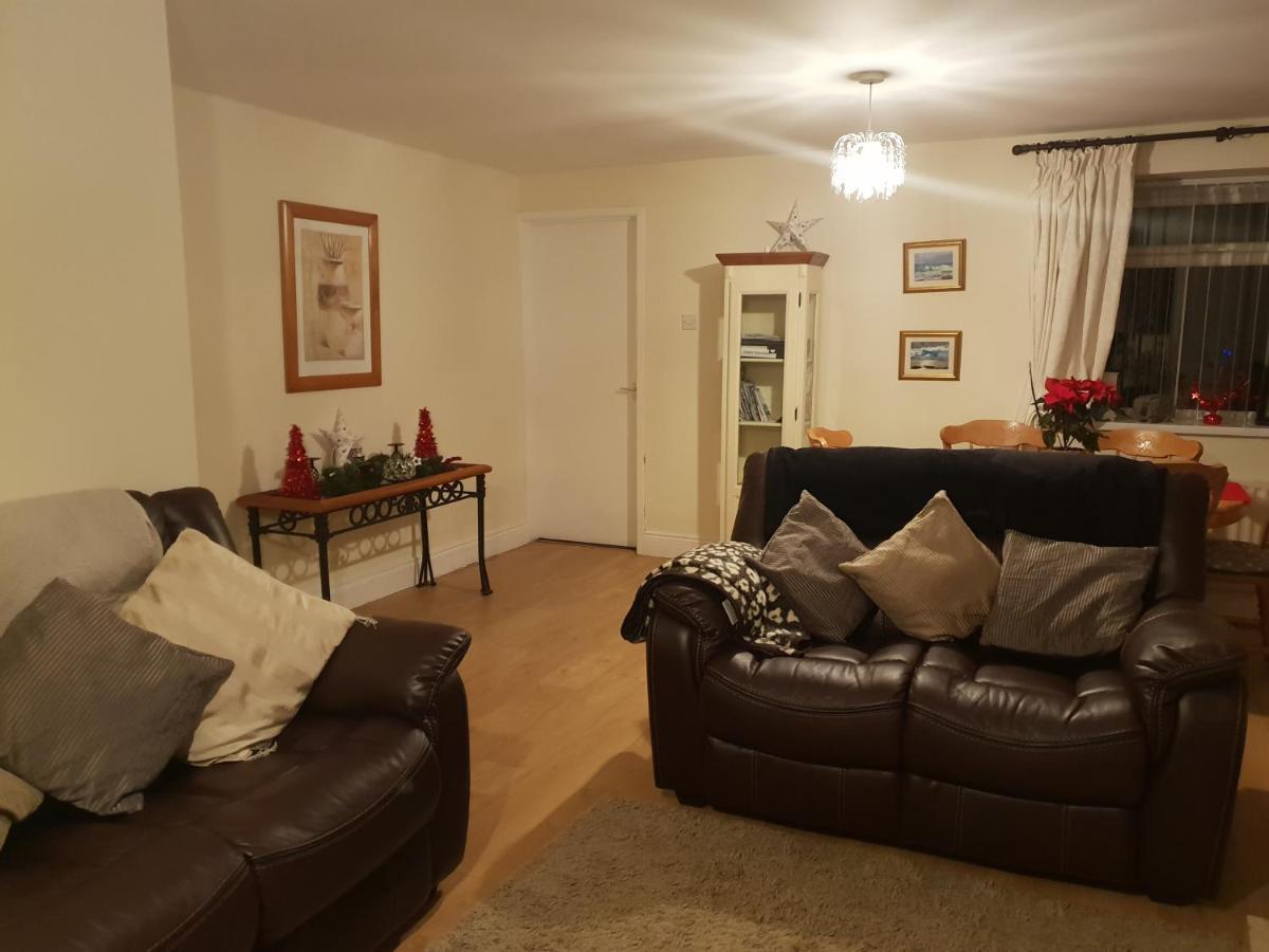 ストラベーン Comfy Quiet Town Houseヴィラ 部屋 写真